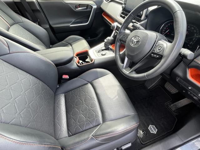 0551628A30260923W00106.jpg
