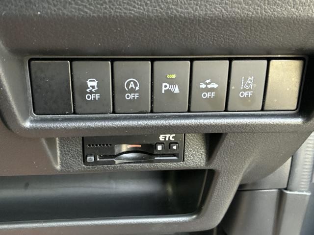 27037408_carP_l_9.jpg