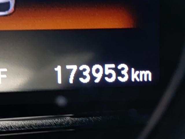 27219483_carP_l_2.jpg