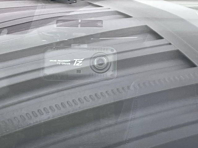 23945585_carP_l_17.jpg
