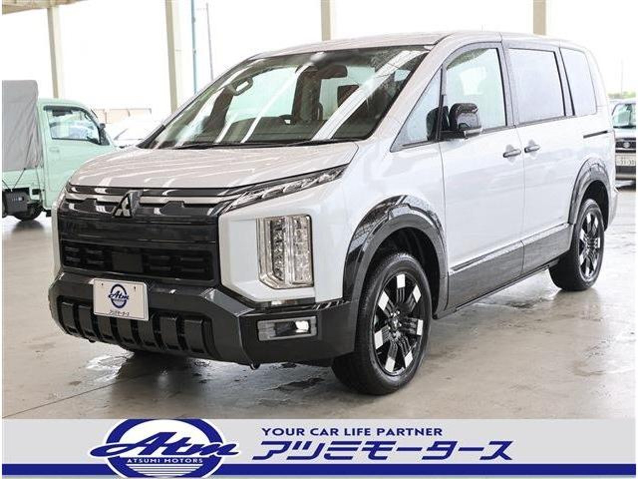 2026 Mitsubishi Delica, photo 1 of 1