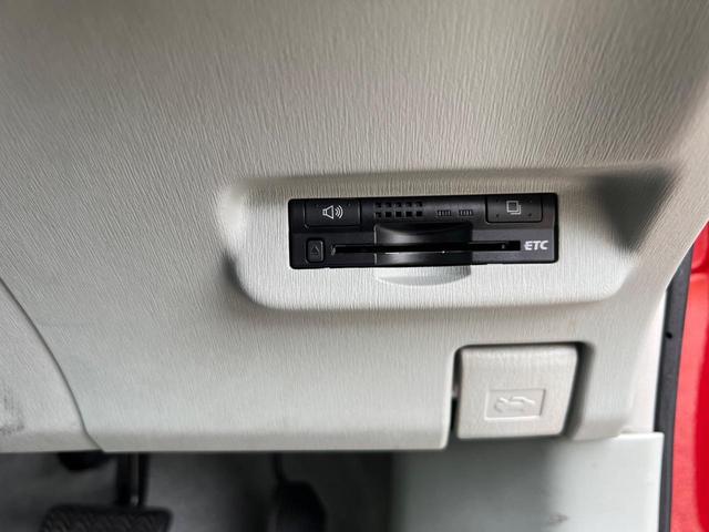 0209515A30260413W00115.jpg