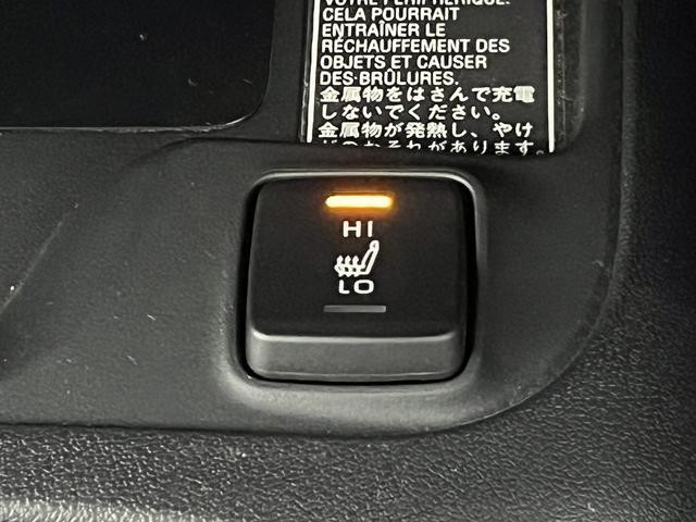 0520006A30261023W00106.jpg