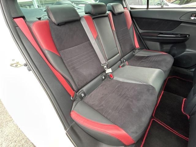 26425467_carP_l_6.jpg