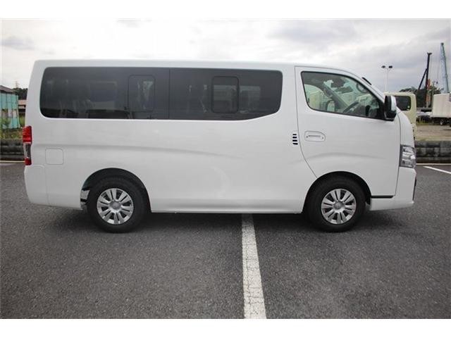 26808590_carP_l_19.jpg