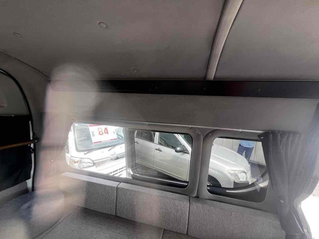 0208955A30260617W00218.jpg