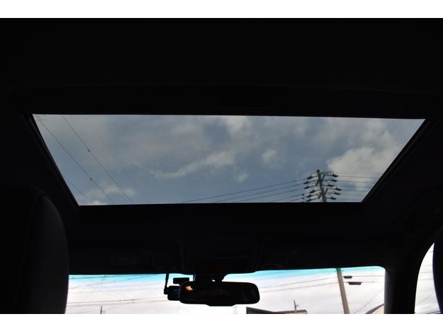 0208179A30261023W00108.jpg