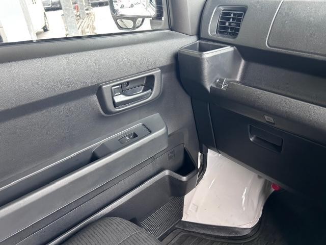 26215579_carP_l_5.jpg