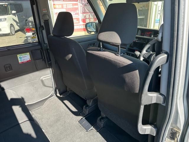 0551807A30261020W01010.jpg