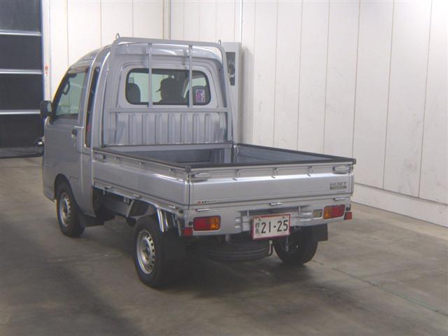 2d912fee2b513ec26aa1cf1cd1859bf0.jpg