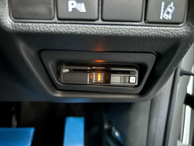 26516928_carP_l_8.jpg