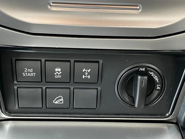 0800007A30261019W00118.jpg