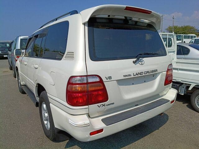 26224978_carP_l_3.jpg