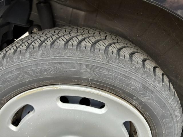 0403511A30261020W00305.jpg