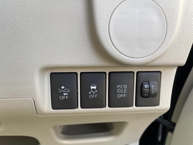 1010568A30261012W00206.jpg