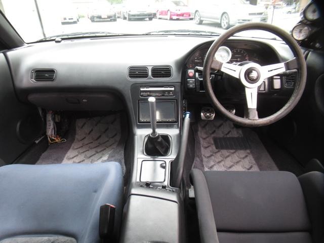 0507772A30260504W00106.jpg
