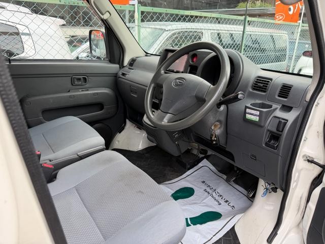 0707266A30261021W00213.jpg