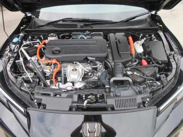 0561088A30261016W00417.jpg
