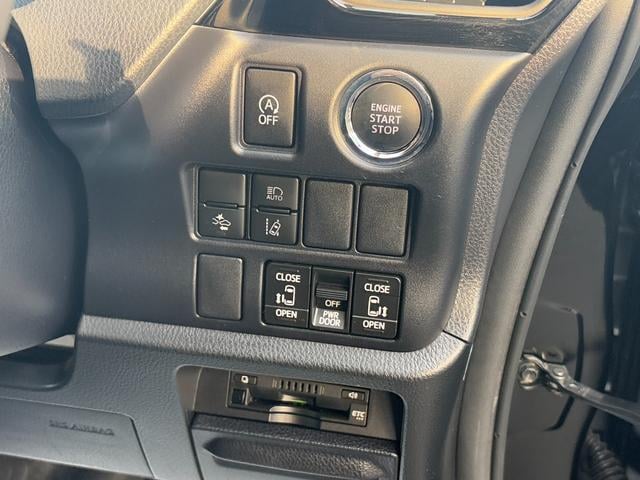 0550659A30251210W00207.jpg