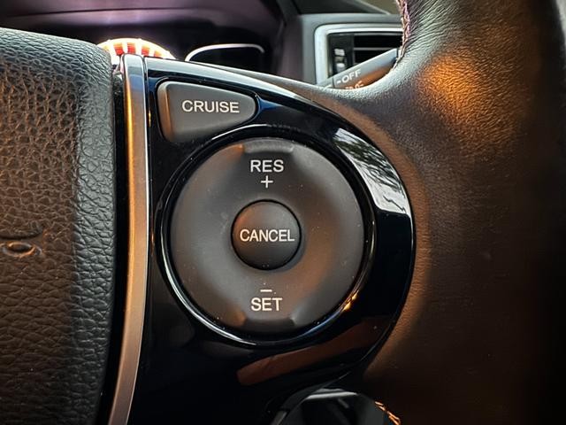 0903532A30261027W00116.jpg