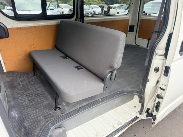 0541528A30261023W00512.jpg