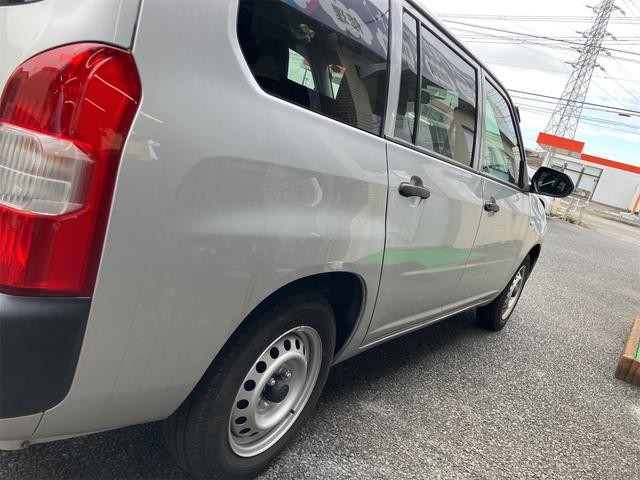 0560822A30261027W00213.jpg