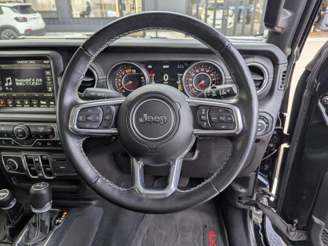23808655_carP_l_11.jpg
