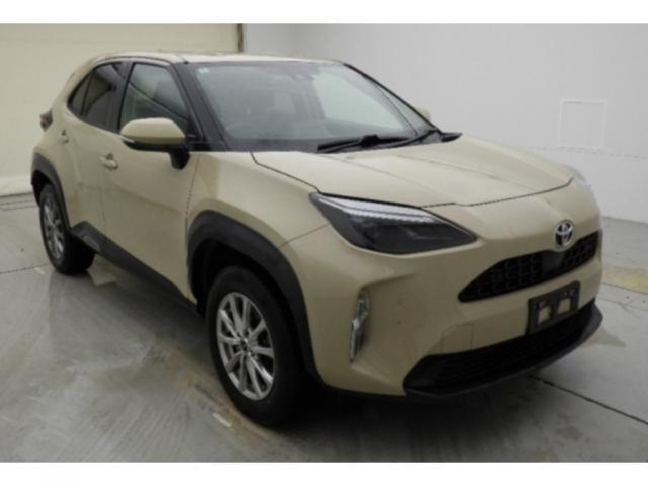 2023 Toyota Yaris, photo 1 of 1