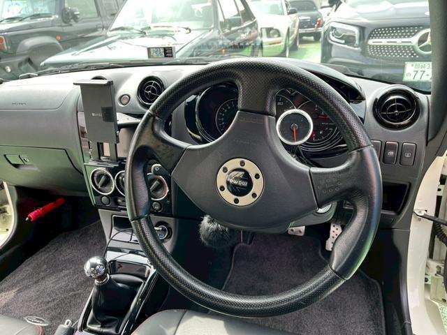 23208102_carP_l_12.jpg