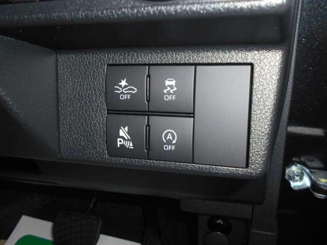 0540095A30260825W00118.jpg
