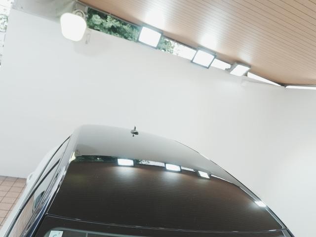 0561237A30260703W00312.jpg