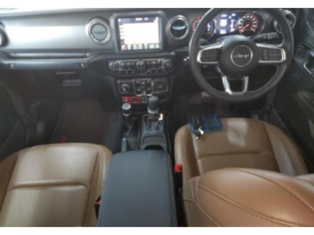 24326178_carP_l_15.jpg