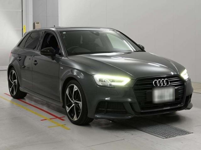 26044064_carP_l_5.jpg