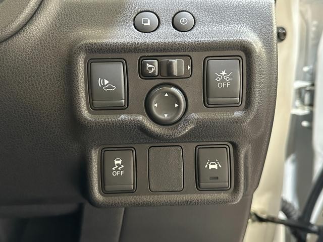 0509824A30261023W02209.jpg