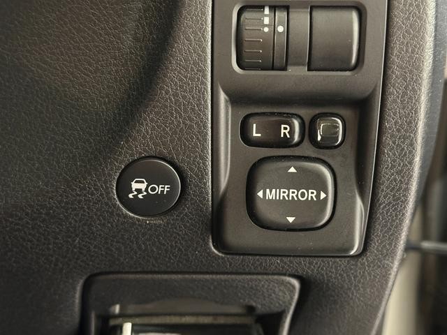 0509824A30261023W03109.jpg