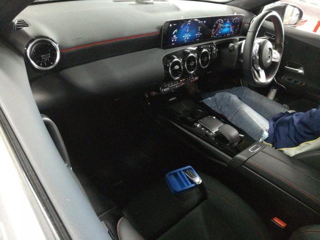 24204400_carP_l_15.jpg