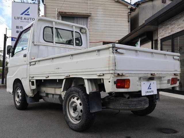 26044124_carP_l_15.jpg