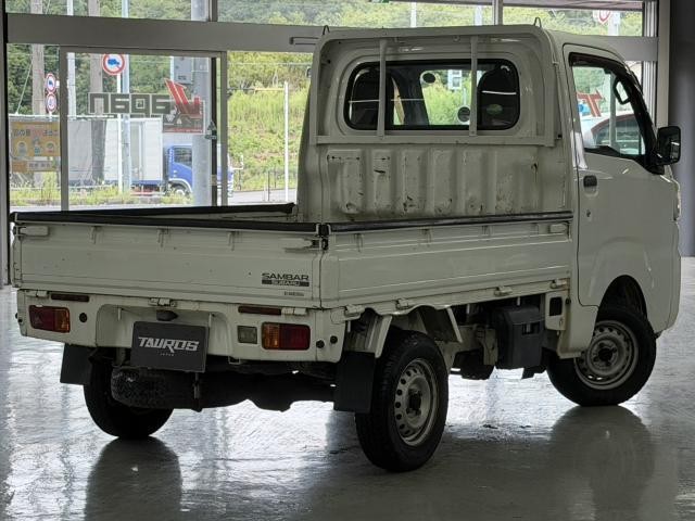 26231181_carP_l_8.jpg