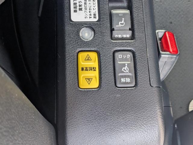 0730219A30261022W00104.jpg