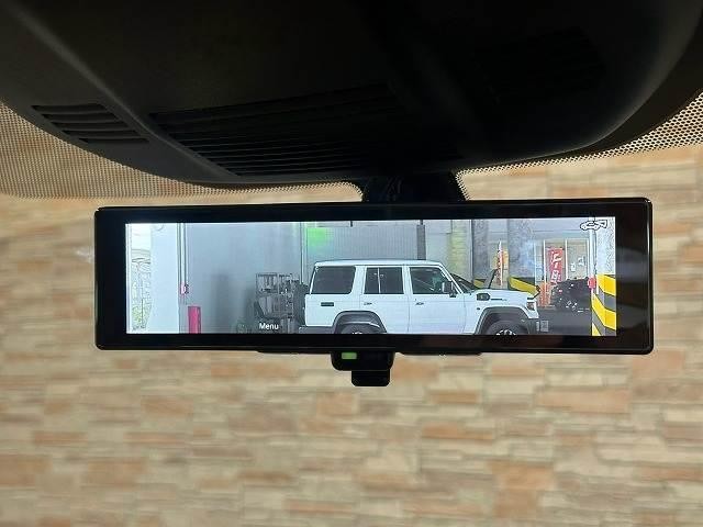 25565770_carP_l_17.jpg