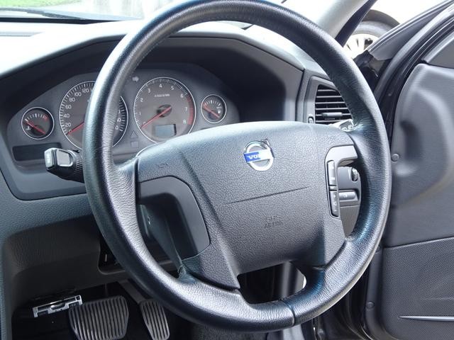 0403588A30260825W00115.jpg