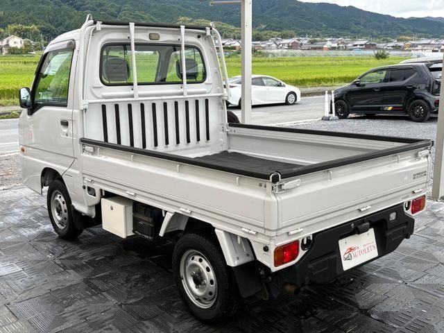 26526492_carP_l_3.jpg