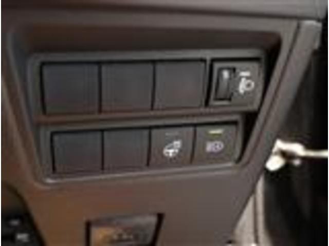 0200810A30260720W00211.jpg