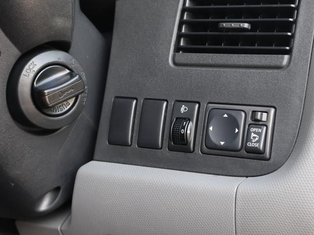 0511005A30260402W00105.jpg