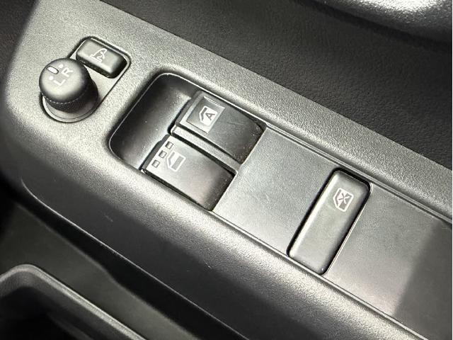 0902396A20261025G00216.jpg