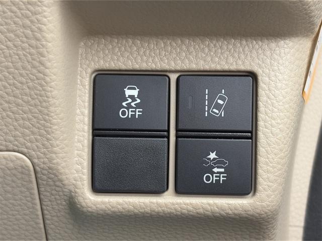 0303430A30260415W00111.jpg