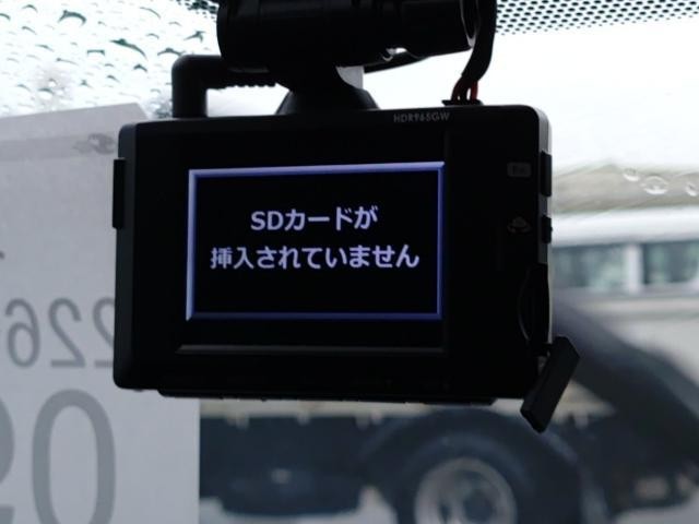 26474513_carP_l_12.jpg