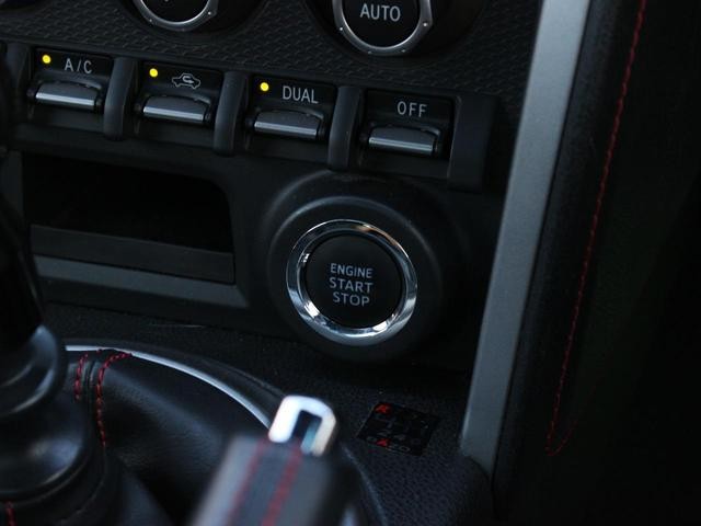 0520046A30260413W01116.jpg