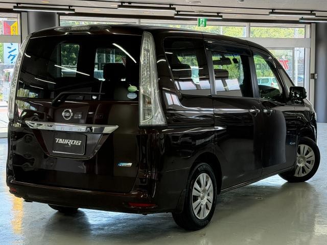 26219939_carP_l_8.jpg