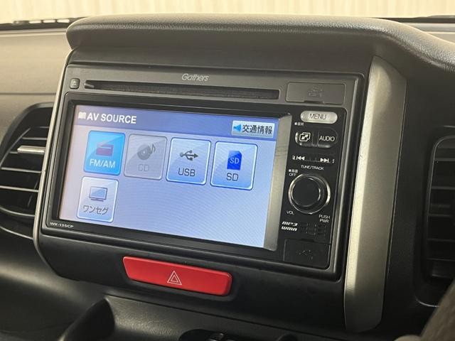 0402845A30261027W00113.jpg
